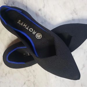 Rothys The Point Womens Black Knit Slip on Loafers Pointed Toe Size 8.5.